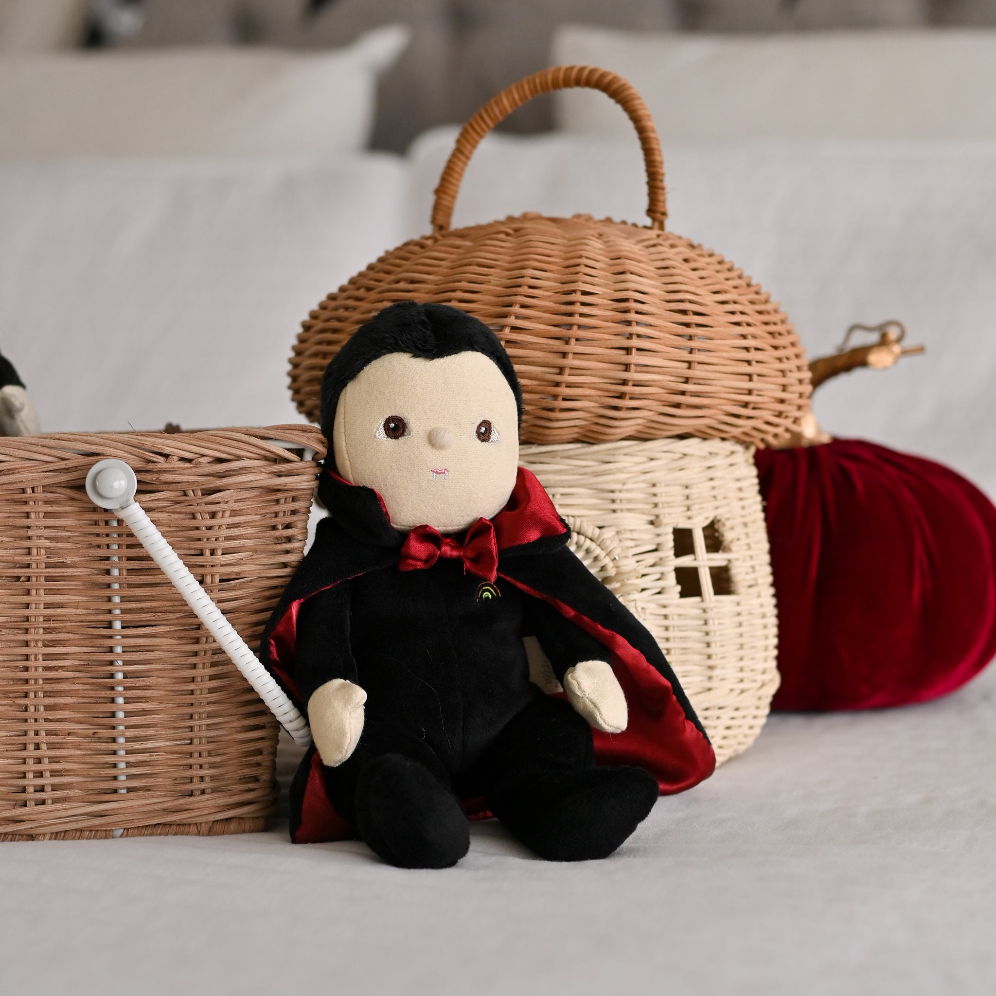 Dinky Dinkum Dolls - Vincent Vampire - Black