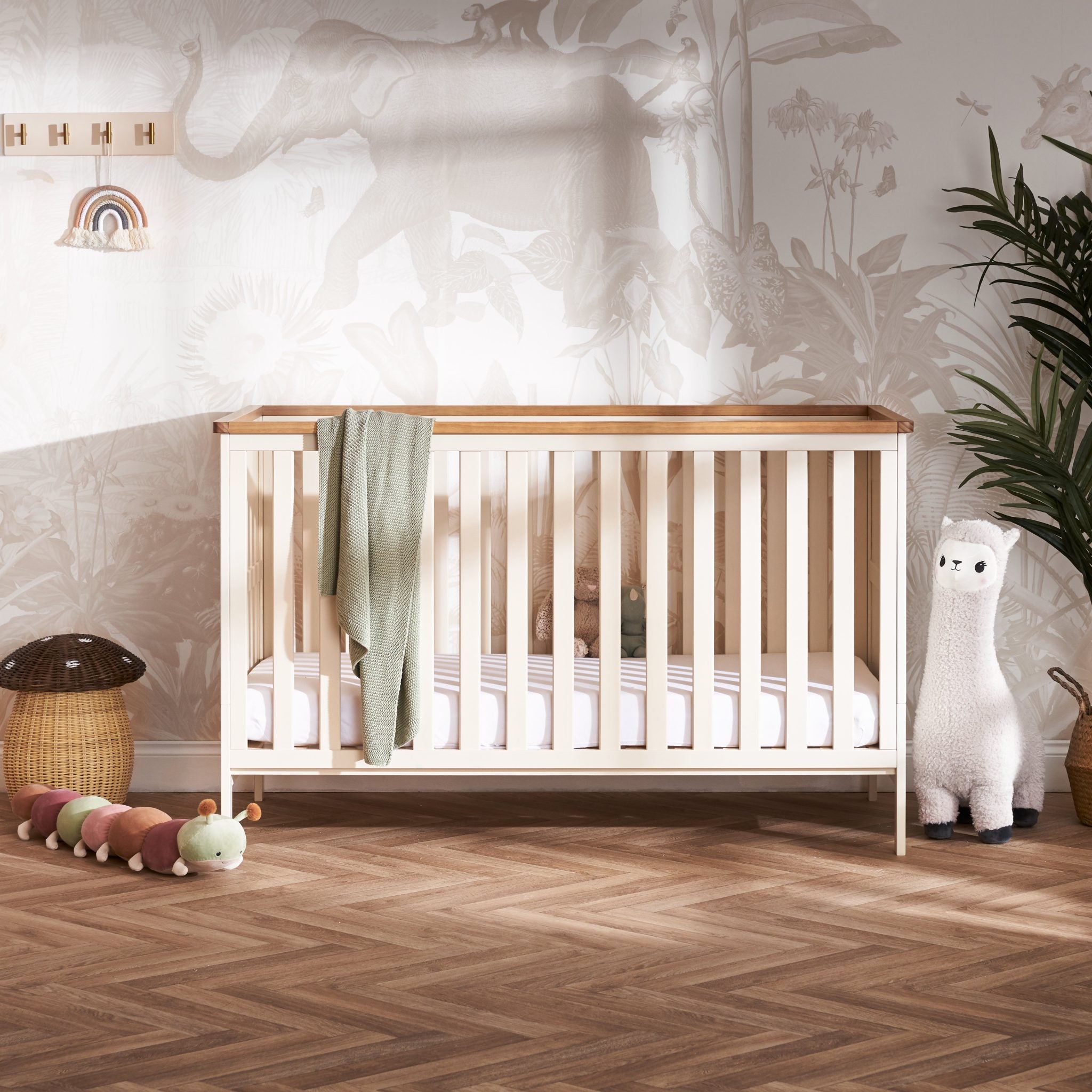 Evie Cot Bed - Cashmere