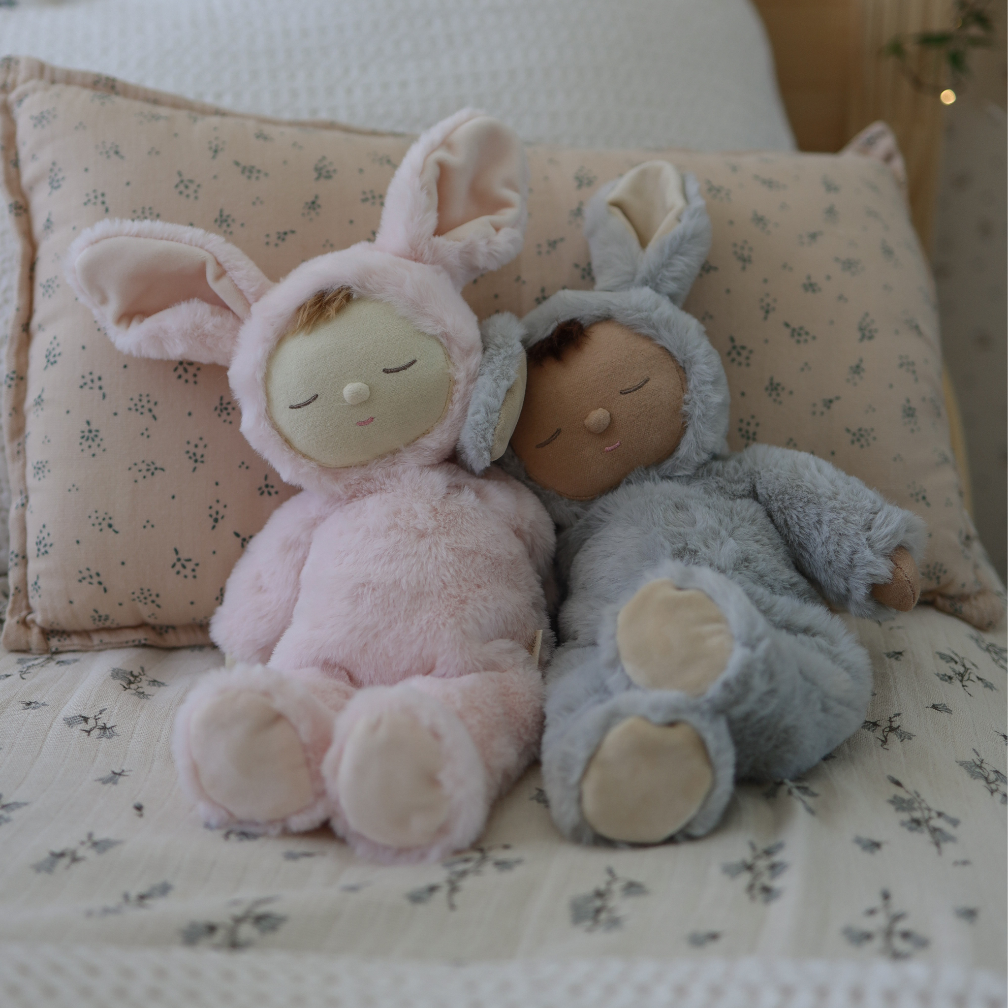 Lullaby Cozy Dinkum Bunny Pip - Smoke