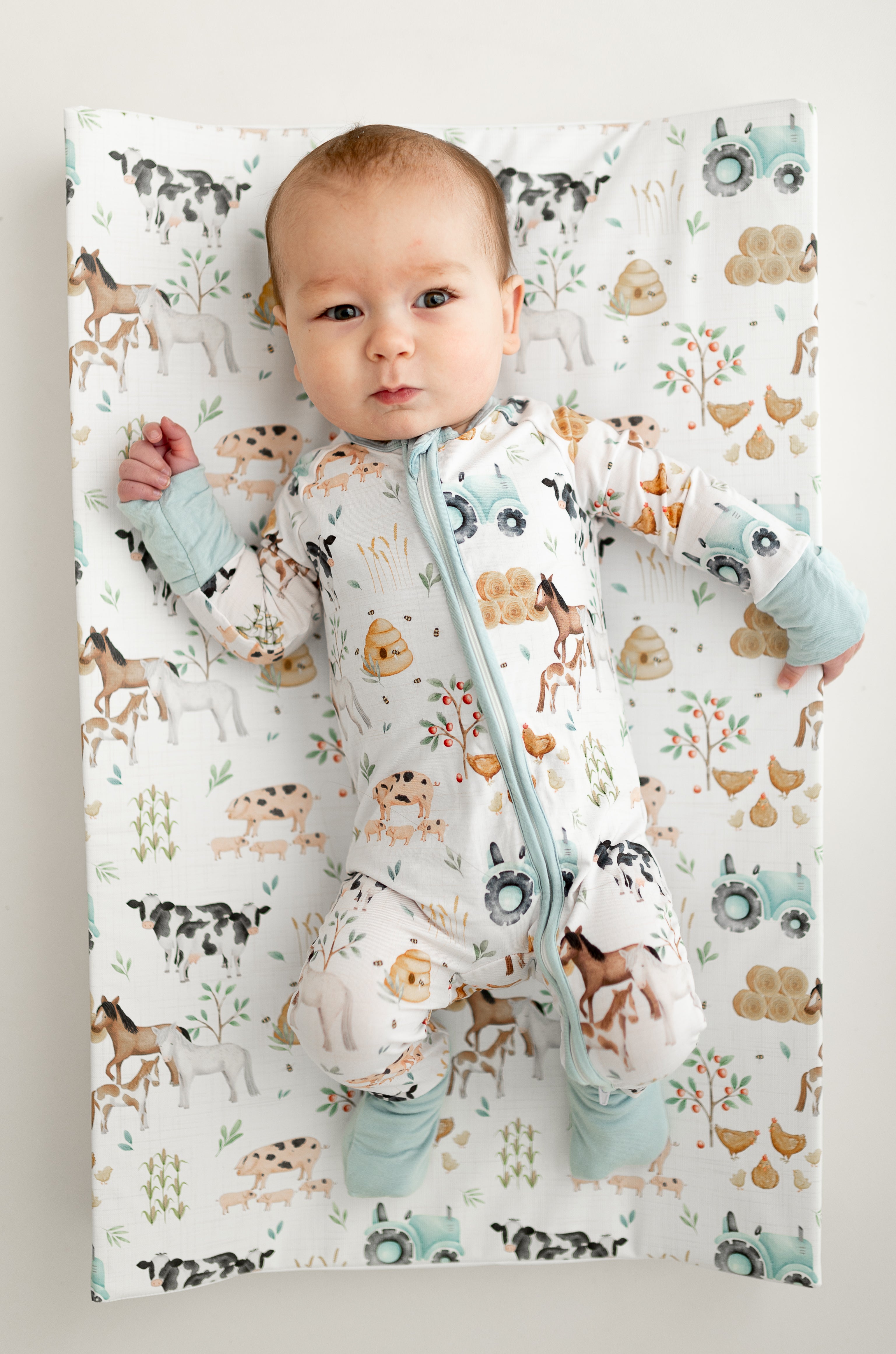 Farm Yard 2 Way Zip Sleepsuit