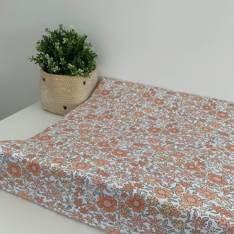 OUTLET Anti Roll Changing Mat - Ditsy Floral