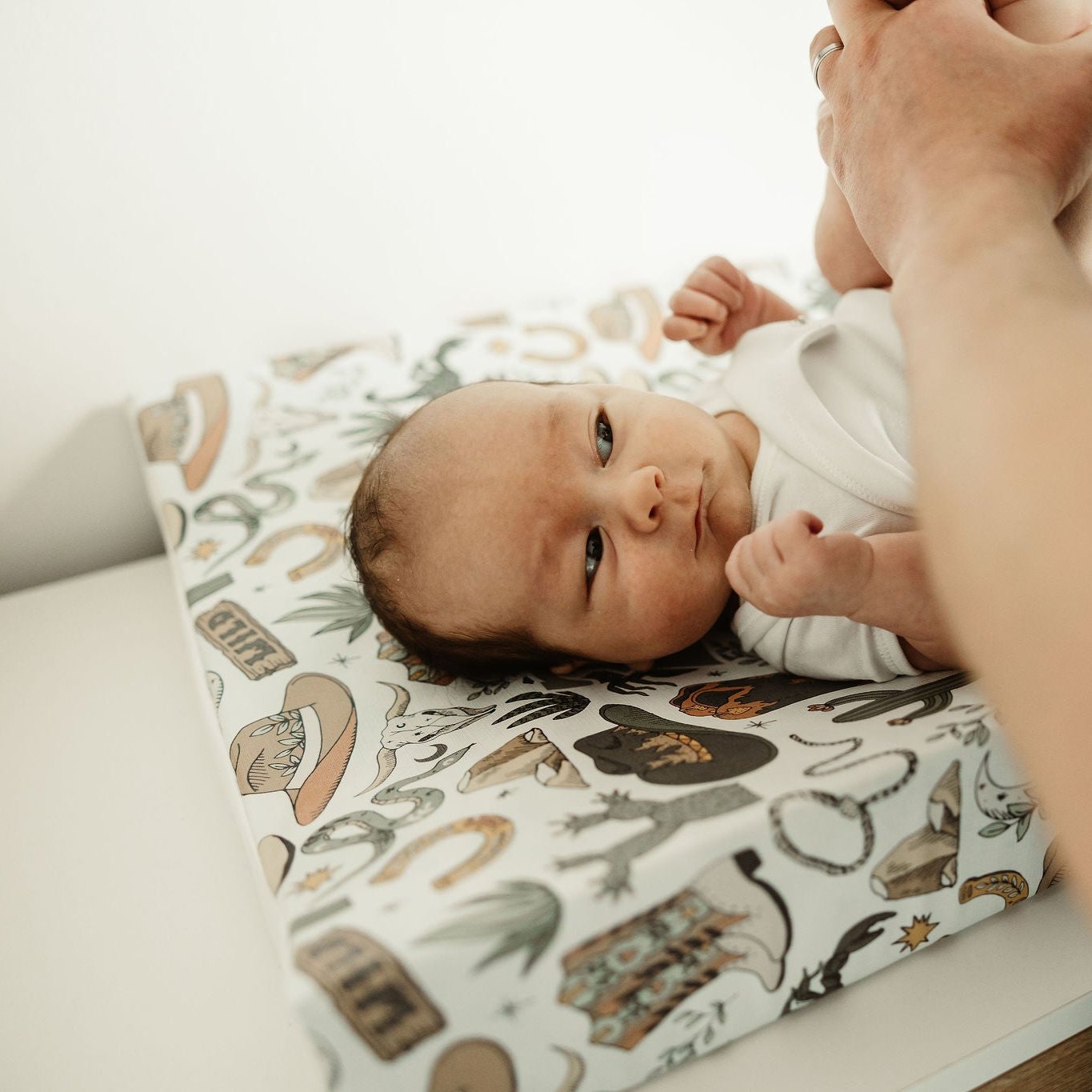 BABY DIAPER CHANGING ON WEDGE CHANGING MAT