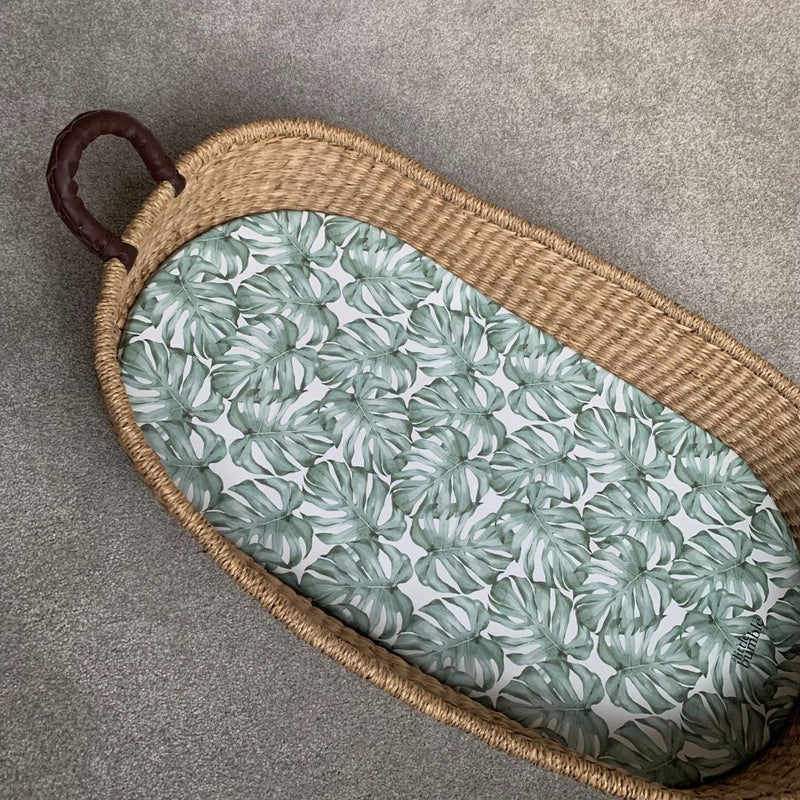 Seagrass Changing Basket with Basket Mat - Jungle Leaves